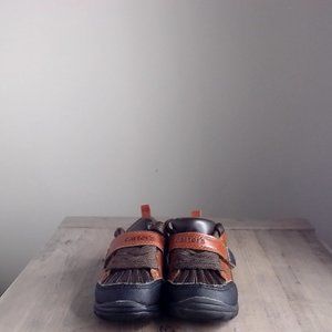 Baby Boy Carter's Toddler Shoes Size 5